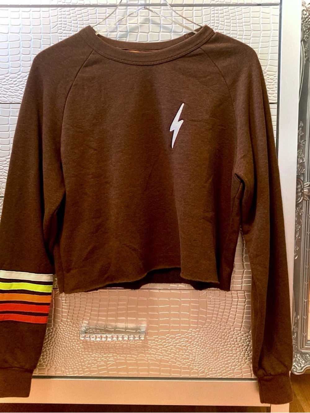 🤎 Aviator Nation Bolt Rugby Stitch Cropped Crew Sweatshirt Medium Brown Neon